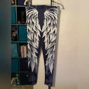 Feather detail leggings size medium